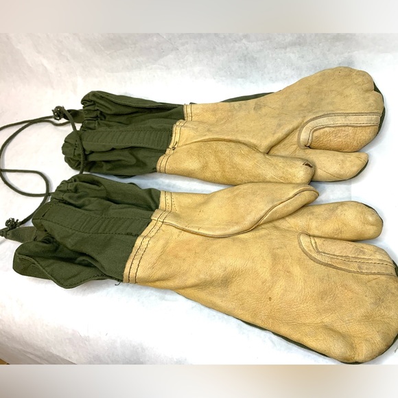 Vintage ‘65 Mittens Military Trigger Finger Glove Leather L USA W/ Wool Liners. - Picture 3 of 11